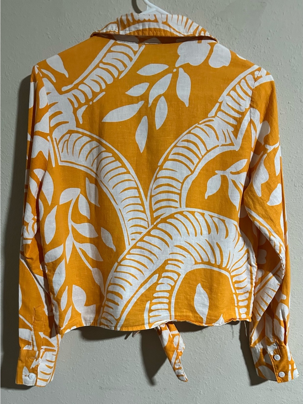Christian Siriano New York Linen Blend Orange and White Tie-Front Button Shirt - Picture 6 of 8